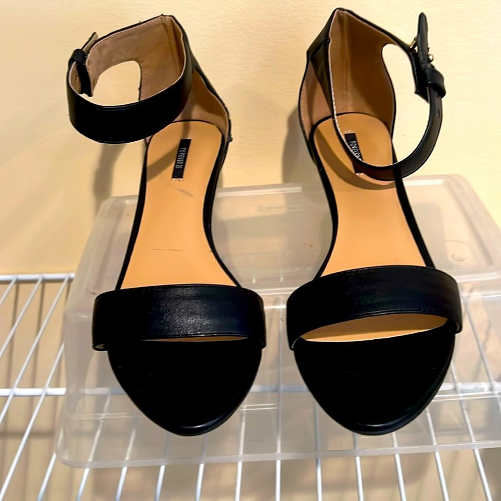 Forever 21 Peep Toe wedge Sandals Sz 9.  NEVER WORN